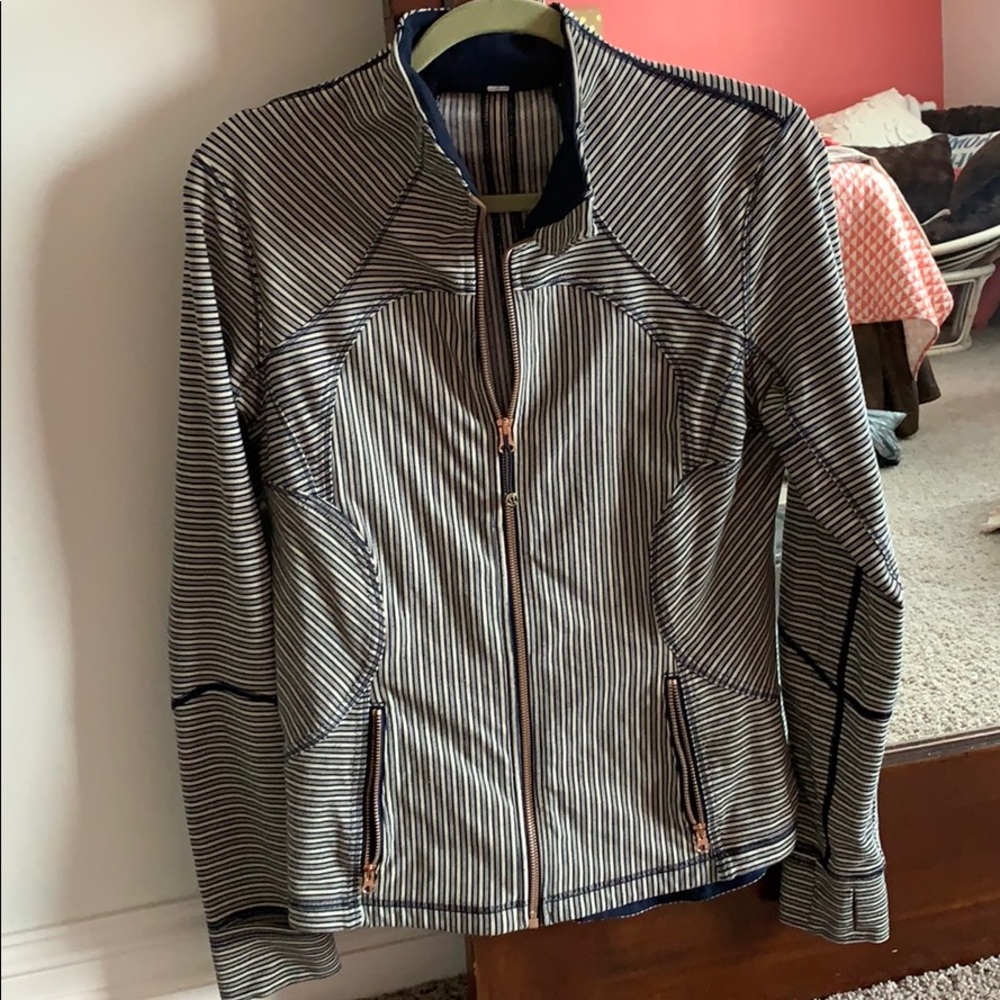 Lululemon Define Jacket | Navy/Ivory stripe